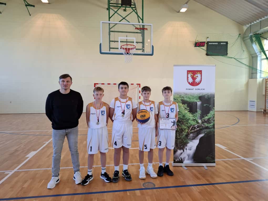 Powiatowe Igrzyska Dzieci oraz Powiatowe Igrzyska Młodzieży w Koszykówce 3x3