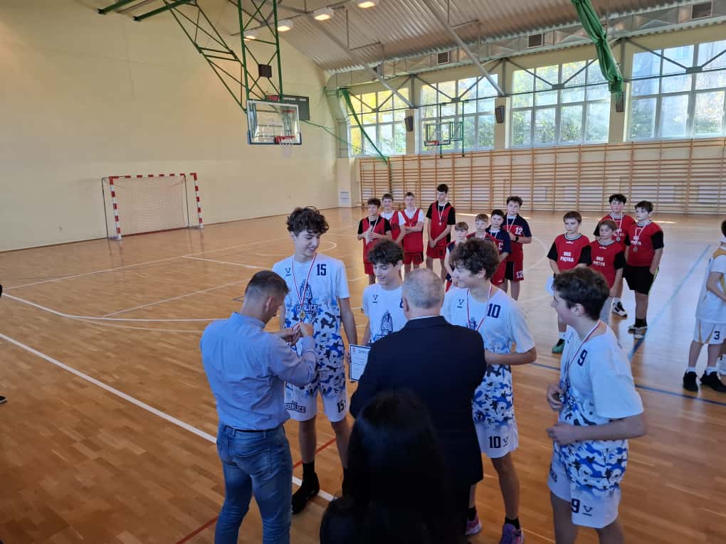 Powiatowe Igrzyska Dzieci oraz Powiatowe Igrzyska Młodzieży w Koszykówce 3x3